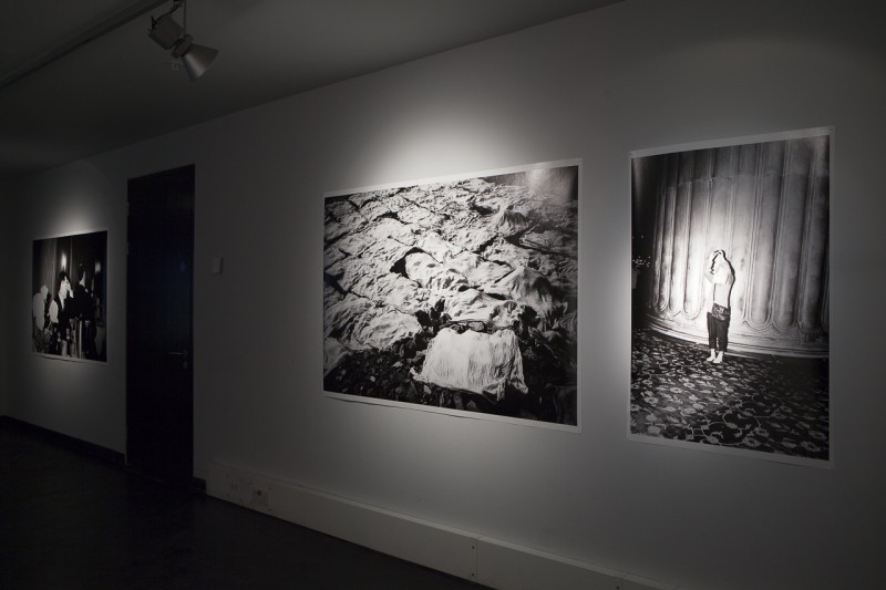 Mads Holm & Paula Duvå -  Alien's Passport